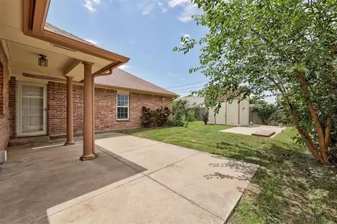920 N Windermere Dr, Moore, OK 73160 photo 40