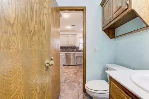 920 N Windermere Dr, Moore, OK 73160 photo 31