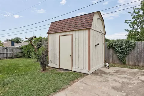 920 N Windermere Dr, Moore, OK 73160 photo 43