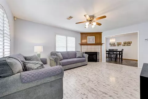 920 N Windermere Dr, Moore, OK 73160 photo 5