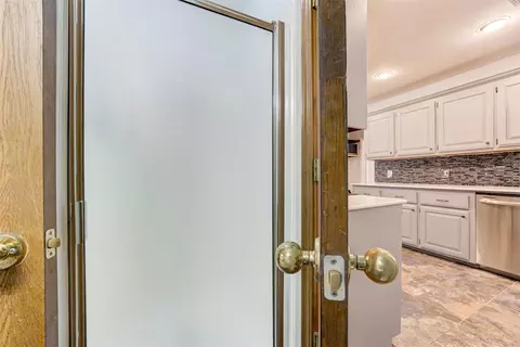 920 N Windermere Dr, Moore, OK 73160 photo 33