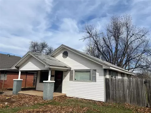 2011 S 14th St, Chickasha, OK 73018