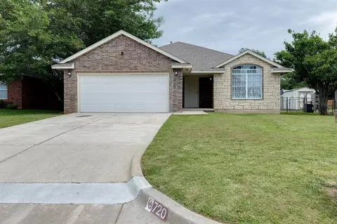 720 N Bristow Ave, Moore, OK 73160