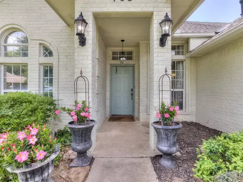 708 Grandview Rd, Tuttle, OK 73089 photo 5