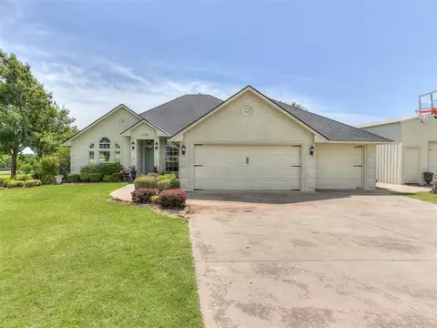 708 Grandview Rd, Tuttle, OK 73089