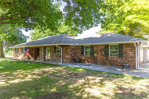 1008 Pine Ridge Rd, Tuttle, OK 73089 photo 3