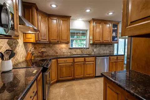 1008 Pine Ridge Rd, Tuttle, OK 73089 photo 8