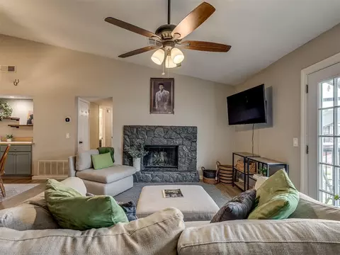 3003 River Oaks Dr #252, Norman, OK 73072 photo 8