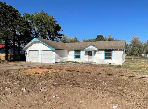 415 N Oakwood Rd, Enid, OK 73703