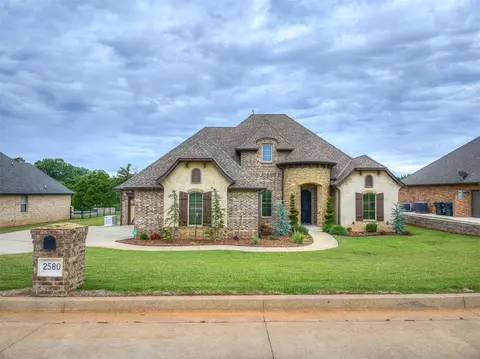 2580 Forest Glen Dr, Choctaw, OK 73020