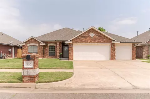 533 SW 158th Ter, Moore, OK 73170