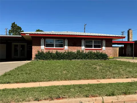 200 Sioux Trl, Burns Flat, OK 73624