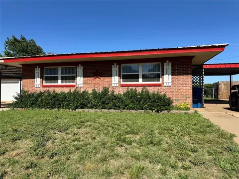 200 Sioux Trl, Burns Flat, OK 73624 photo 3