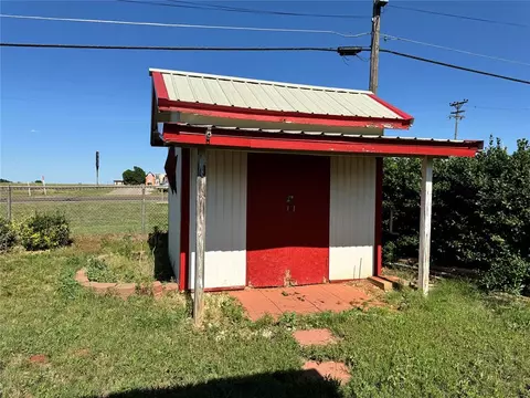 200 Sioux Trl, Burns Flat, OK 73624 photo 10