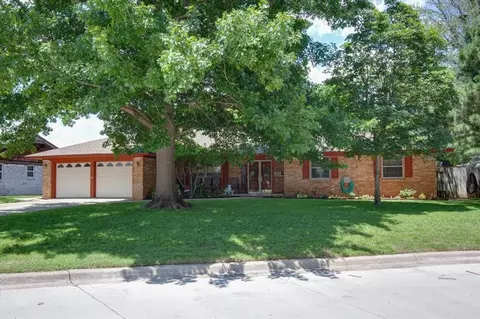 2209 Western Dr, Duncan, OK 73533