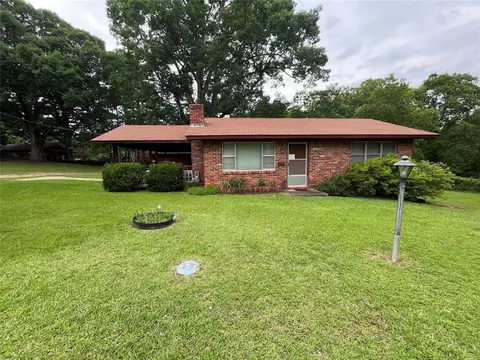 201 N Bock St, Broken Bow, OK 74728