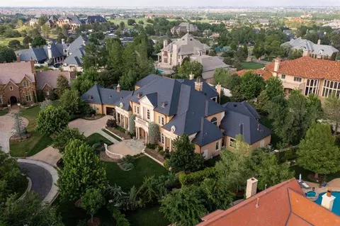 5317 Wisteria Dr, Oklahoma City, OK 73142