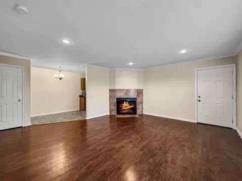 401 SE 12th St #217, Norman, OK 73071