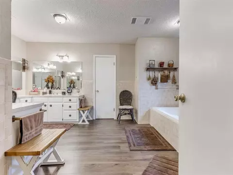 16 E Ayre St, Shawnee, OK 74801 photo 28