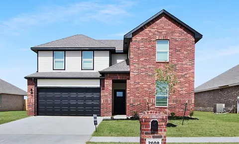 2608 Tracys Mnr, Yukon, OK 73099