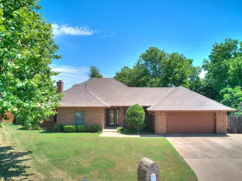 11812 Stonehedge Ln, Oklahoma City, OK 73170