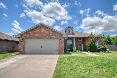 1221 Hickory Creek Dr, Yukon, OK 73099
