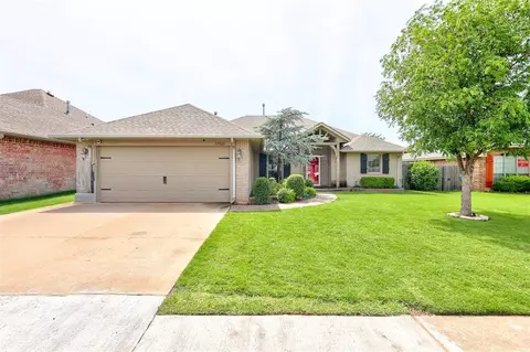 17605 Gold Dr, Edmond, OK 73012