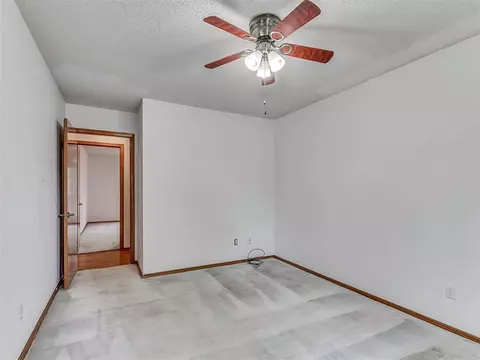 108 E Mesa Verde St, Yukon, OK 73099 photo 30