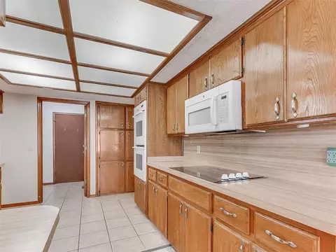 108 E Mesa Verde St, Yukon, OK 73099 photo 15