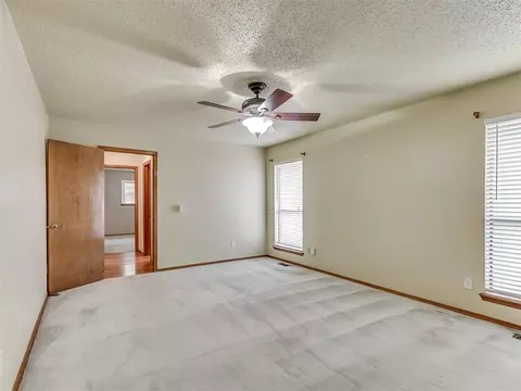 108 E Mesa Verde St, Yukon, OK 73099 photo 20