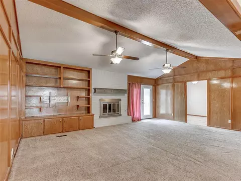 108 E Mesa Verde St, Yukon, OK 73099 photo 4
