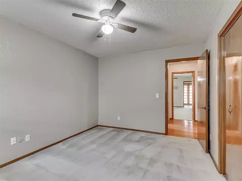 108 E Mesa Verde St, Yukon, OK 73099 photo 27