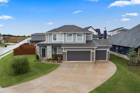 2101 Santa Monica St, Edmond, OK 73034