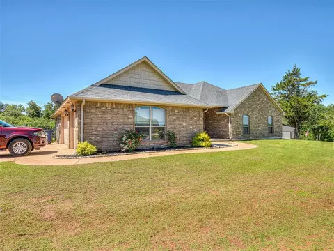 5714 Cedar Tree Cir, Guthrie, OK 73044 photo 4