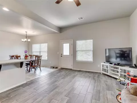 5714 Cedar Tree Cir, Guthrie, OK 73044 photo 11