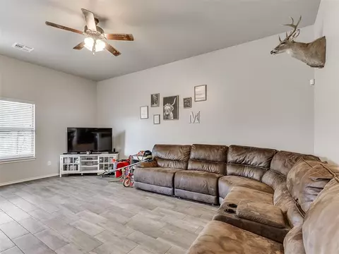 5714 Cedar Tree Cir, Guthrie, OK 73044 photo 13