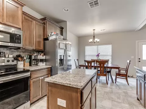 5714 Cedar Tree Cir, Guthrie, OK 73044 photo 18