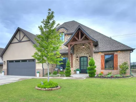 15709 James Thomas Ct, Edmond, OK 73013