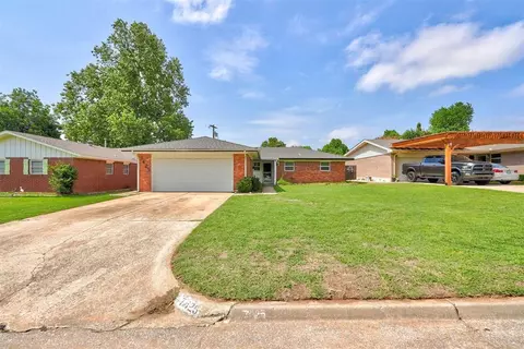7425 NW 27th St, Bethany, OK 73008