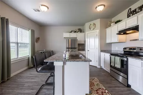 15951 Lasso Cir, Mcloud, OK 74851 photo 6