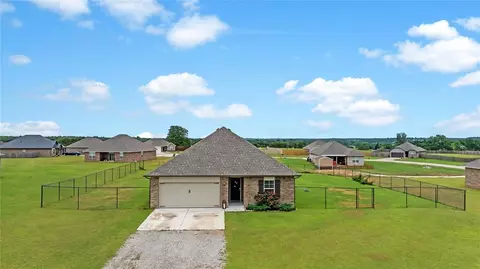 15951 Lasso Cir, Mcloud, OK 74851