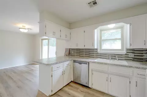 1016 Juno Cir, Edmond, OK 73003 photo 9