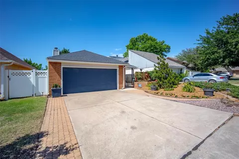 3719 Cedar Ridge Dr, Norman, OK 73072