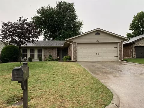 309 Candy Lane Cir, Yukon, OK 73099