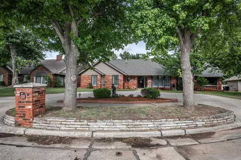3904 Spyglass Ln, Bethany, OK 73008