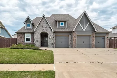 11412 NW 104th St, Yukon, OK 73099