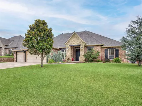 12607 Forest Oaks Dr, Choctaw, OK 73020