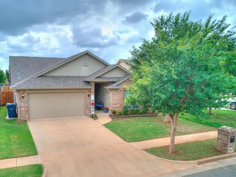 18305 Cola Dr, Edmond, OK 73012
