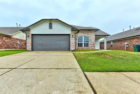 10633 NW 33rd St, Yukon, OK 73099
