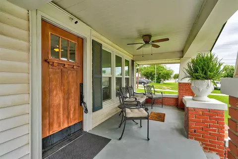 117 S 7th St, Mcloud, OK 74851 photo 4